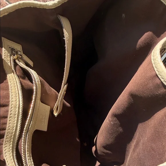 Gucci Pelham Beige GG Canvas Shoulder Bag with Braided Straps - Picture 8 of 11